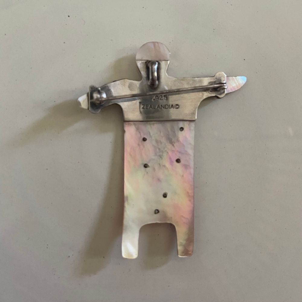 ZEALANDIA Sterling Silver tribal man‎ Bali Pin Pendant Mother-of-Pearl abalone - Picture 2 of 9